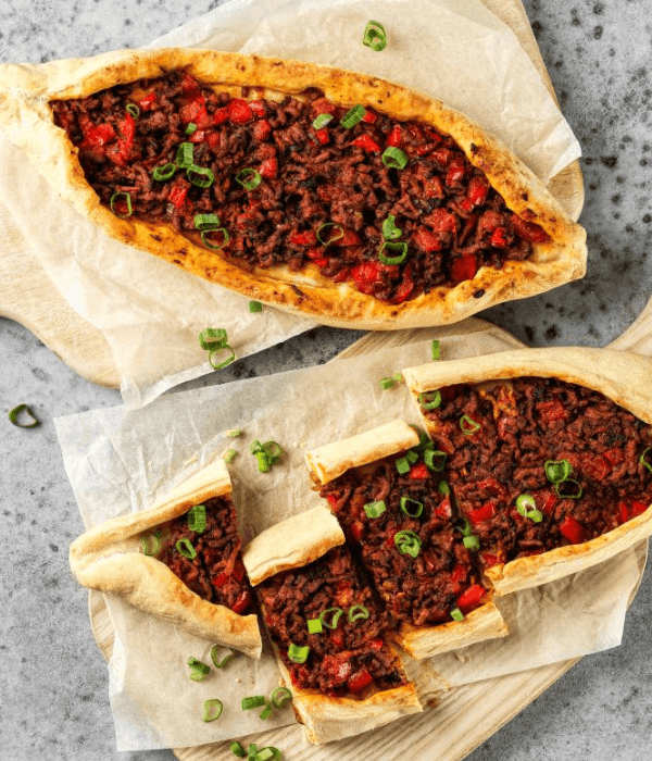 Pide à la Viande Hachée